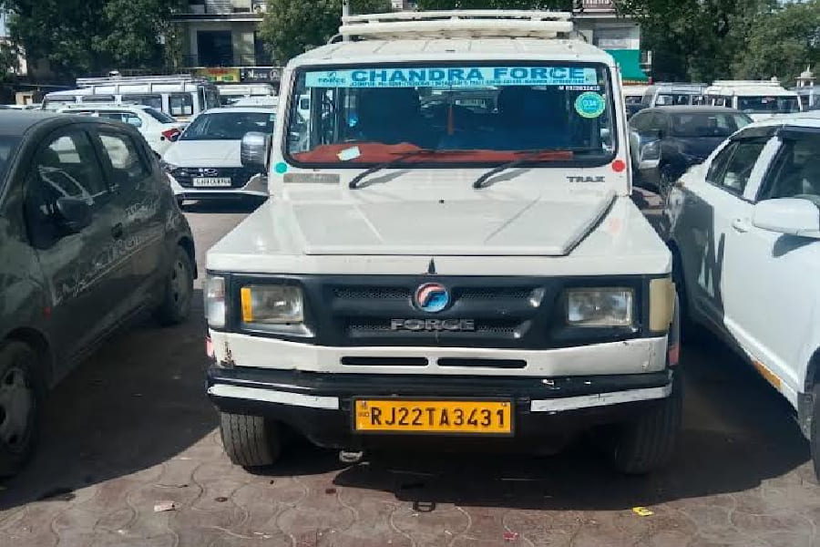 car rental mount abu